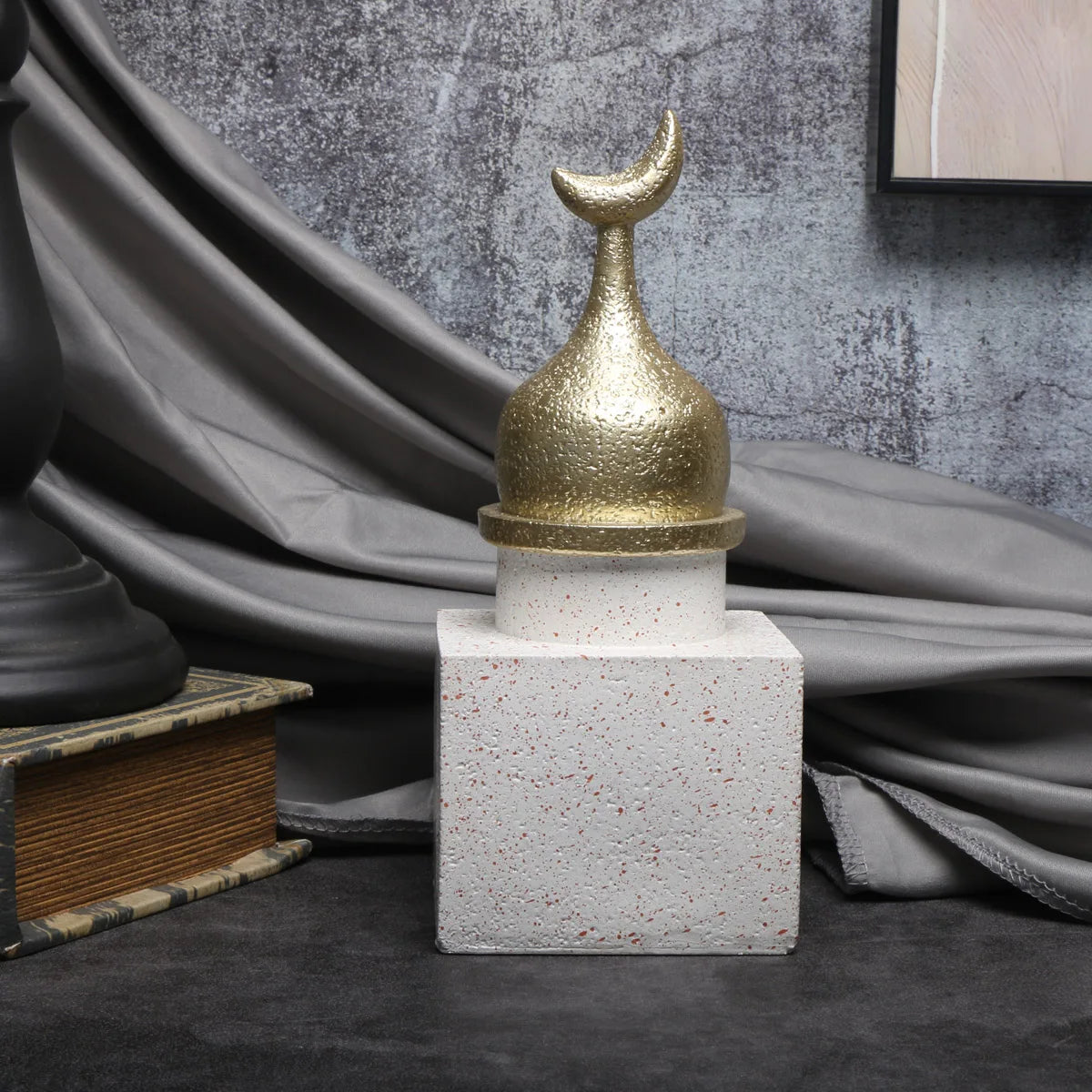 1pc Middle Eastern Style Resin Statue Decor, Indoor Ornament for Living Room, Multi-Room Compatible, No Power Required